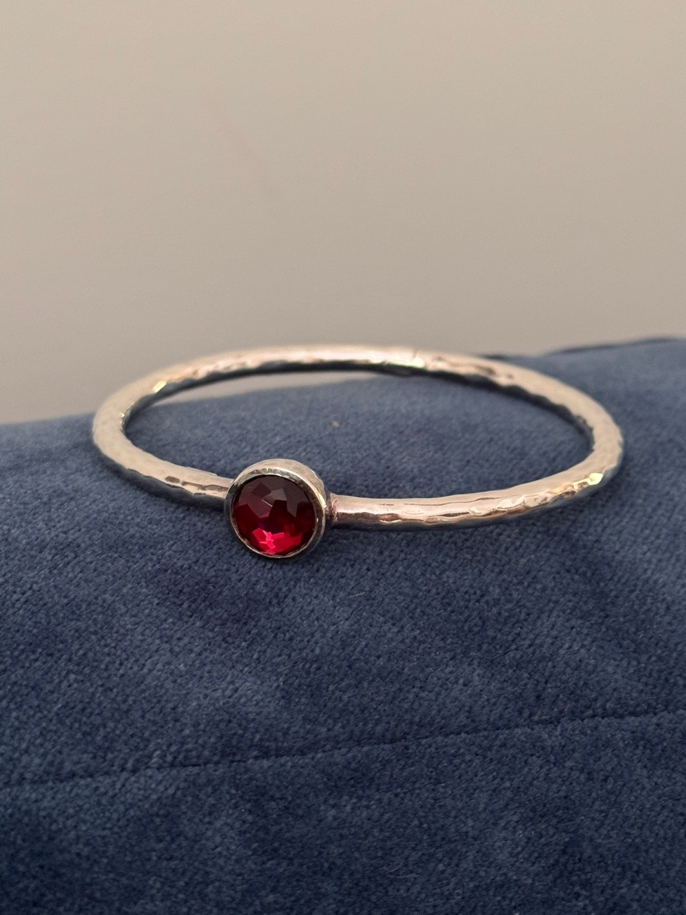 IPPOLITA  925 Sterling Silver Wonderland Hinge Hammered Finish Bangle Bracelet